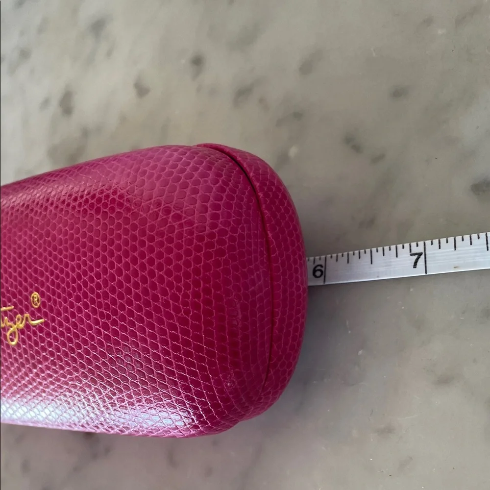 LILLY PULITZER Fuchsia Embossed Hard Eyeglass Clamshell Case